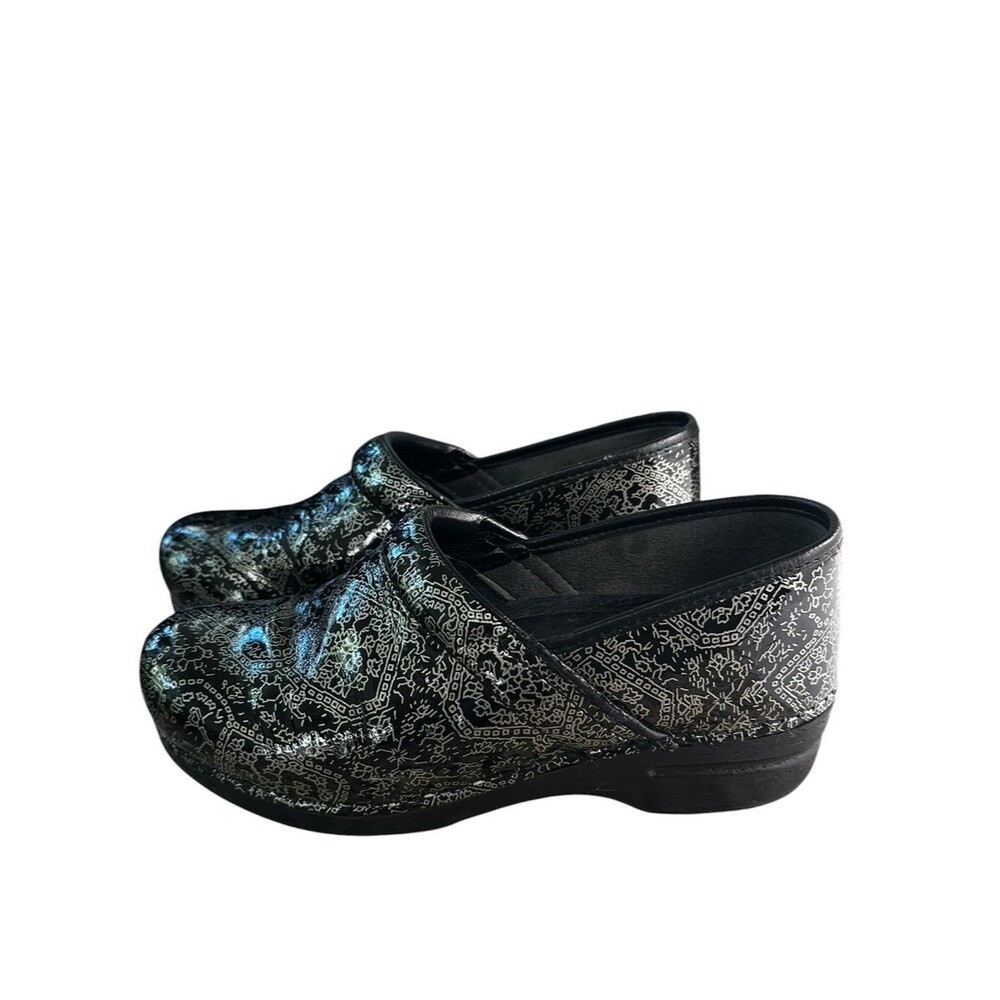 Dansko Professional XP 2.0 Clogs Women’s 40 Black Silver Floral Slip On Nurse